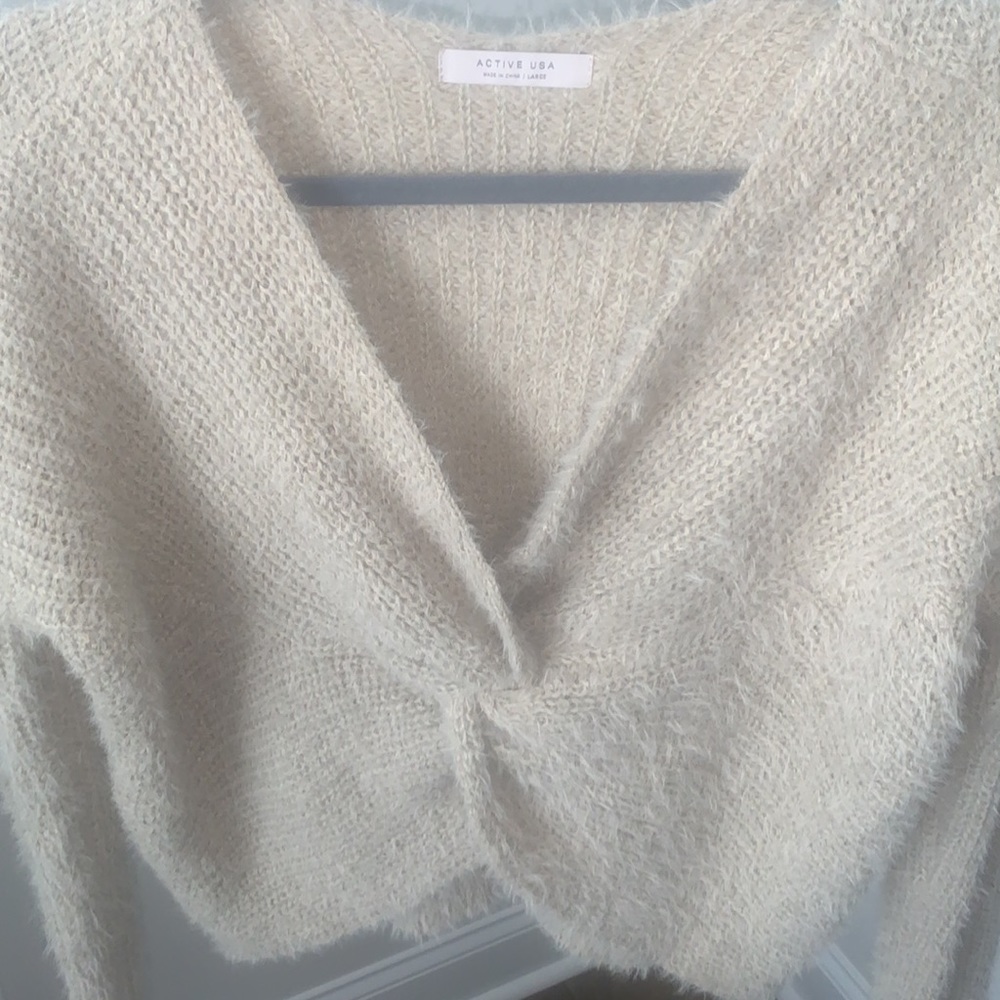 Sweater - Picture 2 of 5